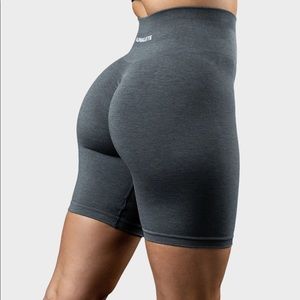Alphalete Amplify Biker Shorts